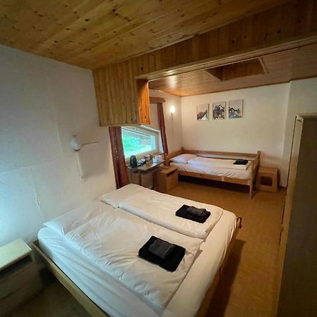 Picchio Rosso - Stanza Privata Con Bagno In Val Di Fassa Hotel Pera Ngoại thất bức ảnh